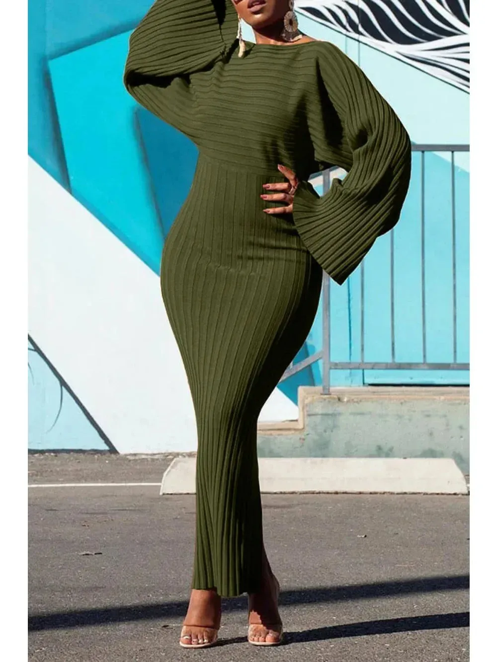 LVSANW Autumn Winter Fashion Elastic Knitted Dress Women Elegant Solid Round Neck Flare Sleeves Slim Knitted Dress Women