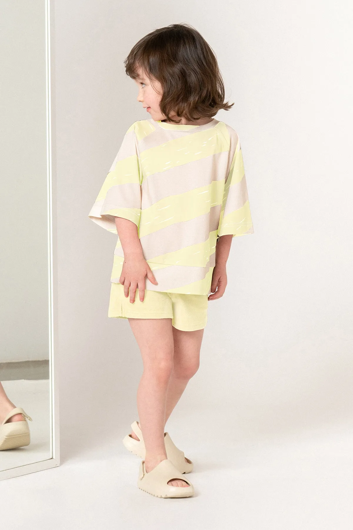 OMAMImini Oversized Raglan Kids Shirt - Yellow (Size 6 left)