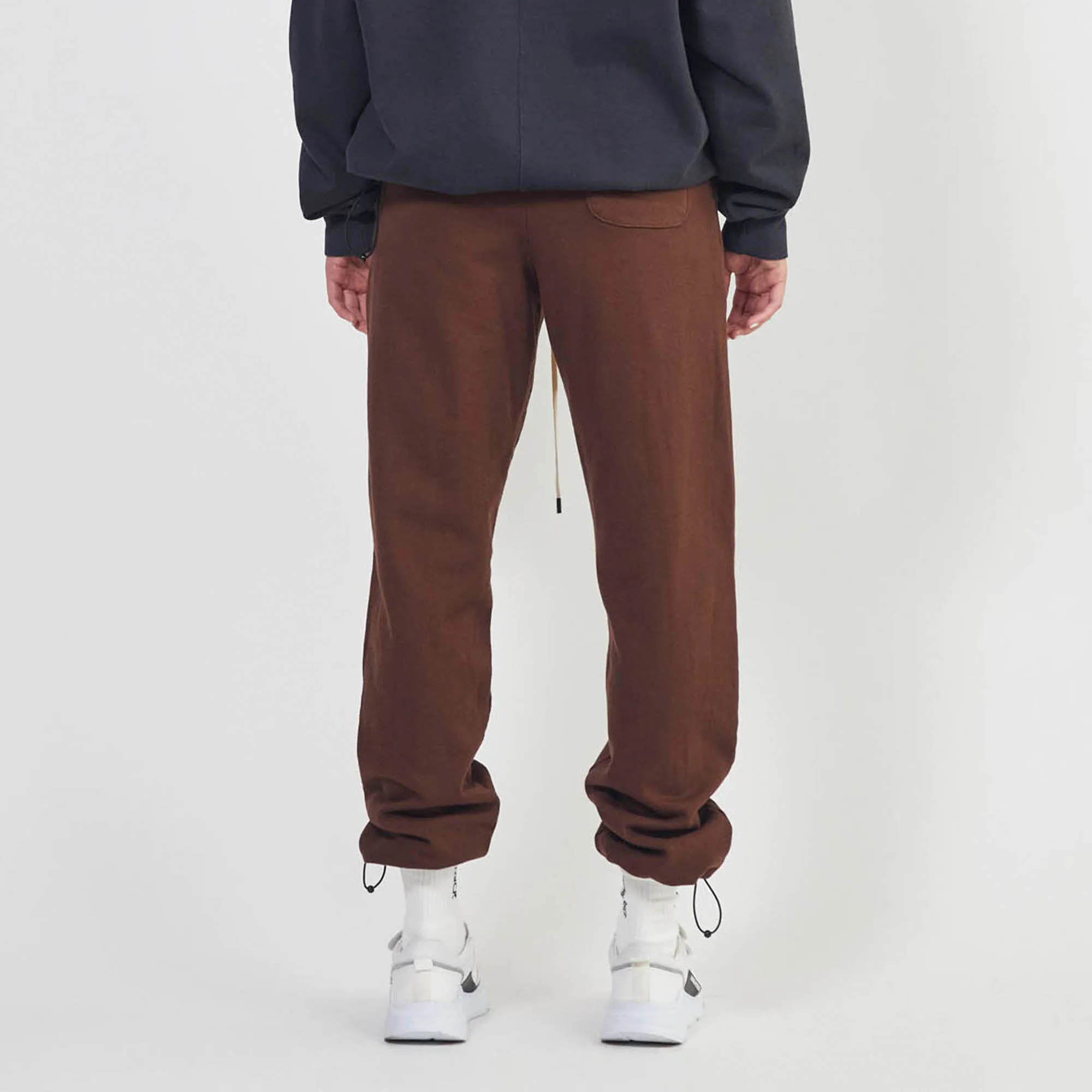 surplus sweatpants / brown